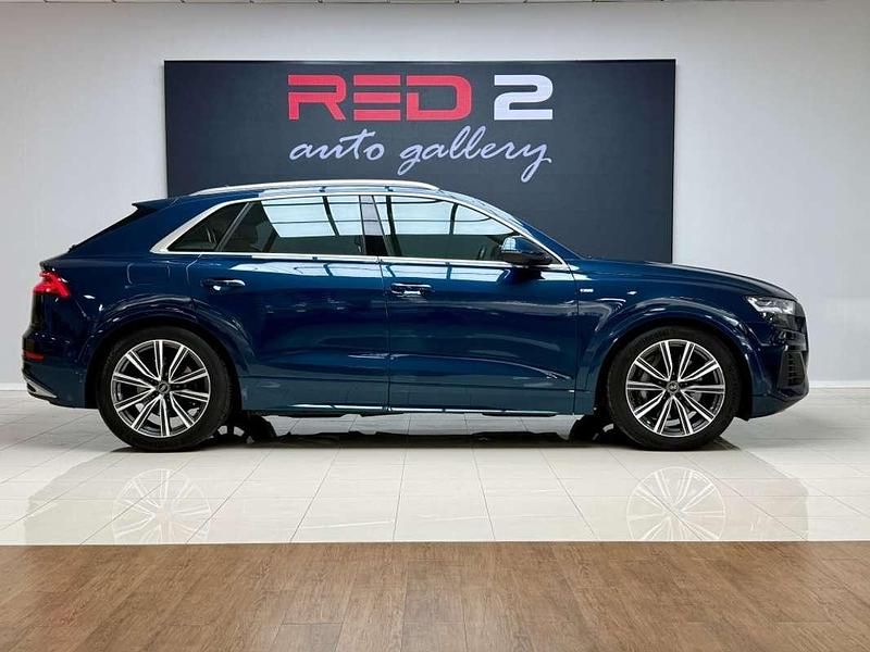 Usado Audi Q8 S-line plus 381 CV (280 kW) 2021 Azul SUV
