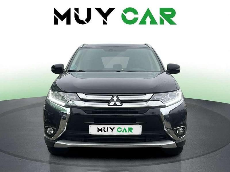 Usado Mitsubishi Outlander Motion 150 CV (110 kW) 2019 Negro SUV