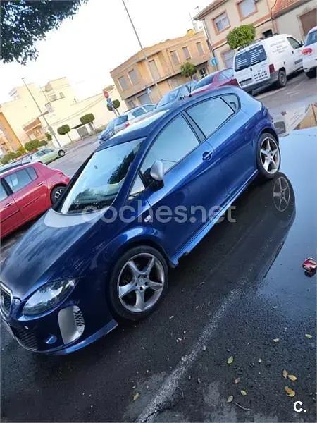 Brugt Seat Leon Reference 140 HK (102 kW) 2007 Blå Hatchback