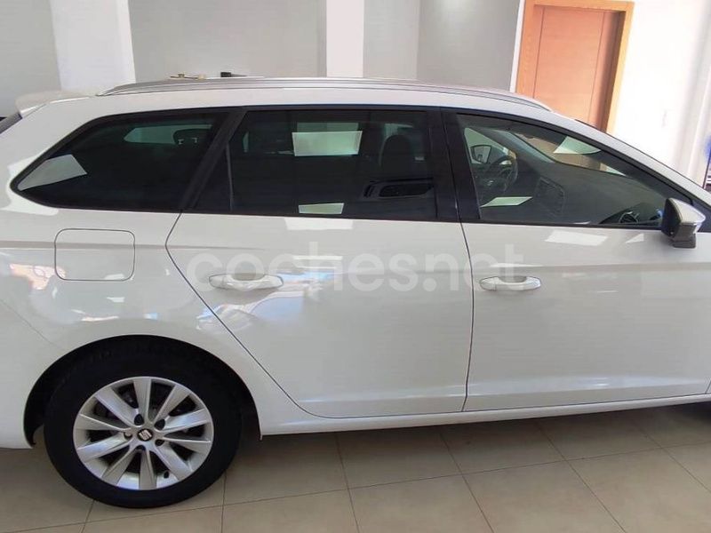 Käytetty Seat Leon Style Plus 110 HP (80 kW) 2017 Valkoinen Farmari