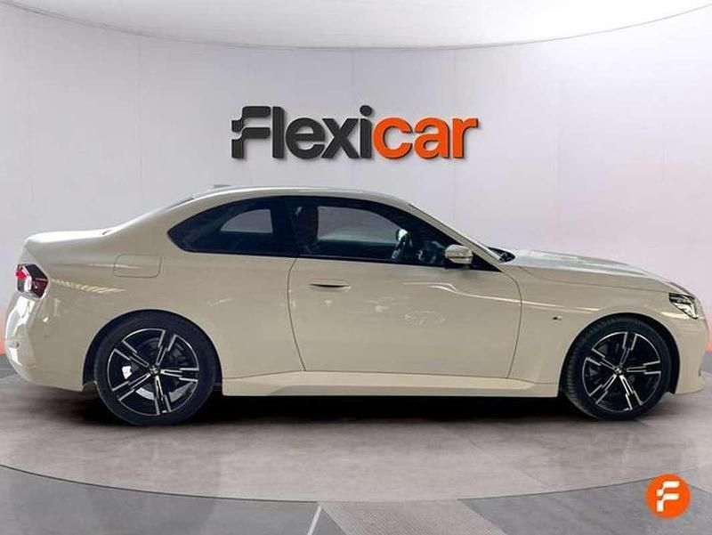 Usado BMW 220 Sport Line 190 CV (139 kW) 2025 Blanco Coupe