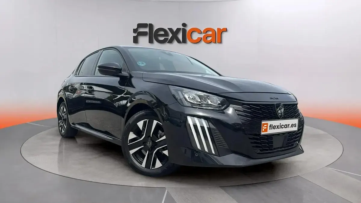 Usado Peugeot 208 Allure 101 CV (74 kW) 2025 Utilitario