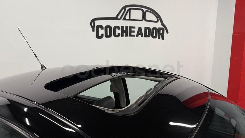 Usado VW New Beetle 150 CV (110 kW) 2003 Negro Utilitario