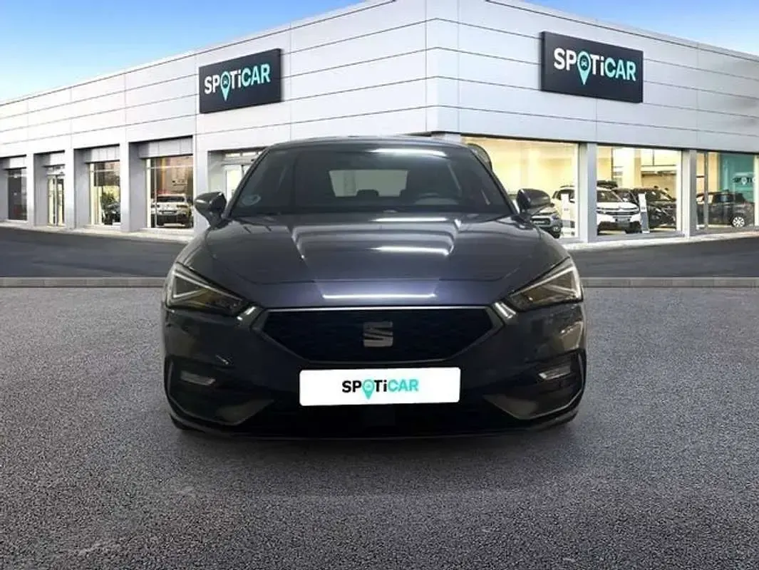 Usado Seat Leon ST FR 150 CV (110 kW) 2022 Gris Familiar