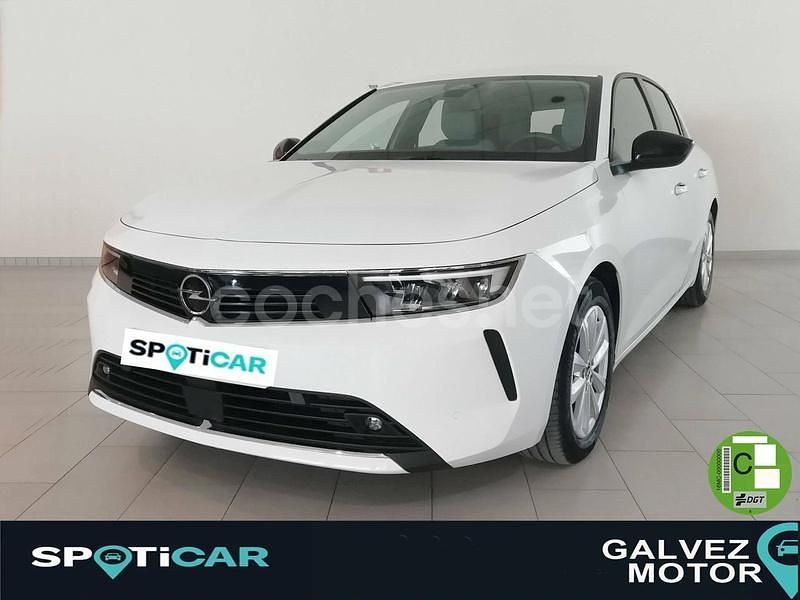 Blanco Usado 2023 Opel Astra Edition Berlina | 18.800 € (Precio justo) - Imagen 1/4