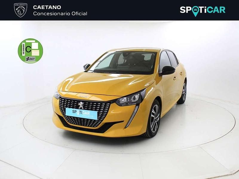Amarillo Usado 2022 Peugeot 208 Allure Utilitario | 15.990 € (Caro) - Imagen 1/4
