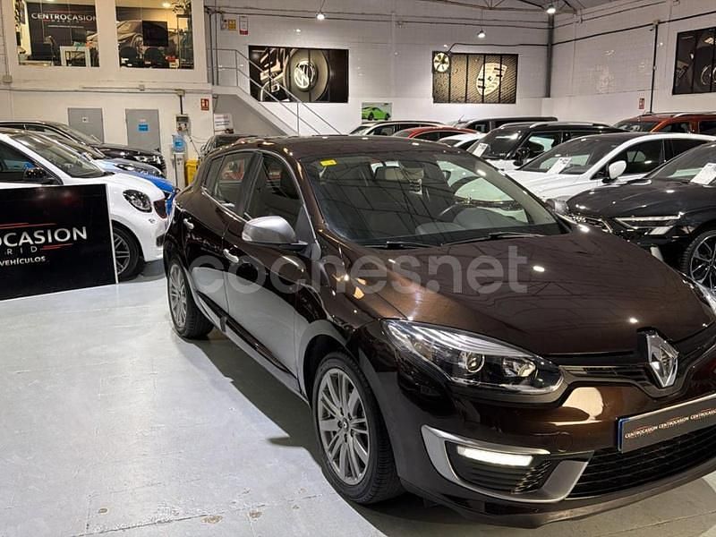 Marrón Usado 2014 Renault Mégane LIMITED Berlina | 8990 € (Precio justo) - Imagen 1/4