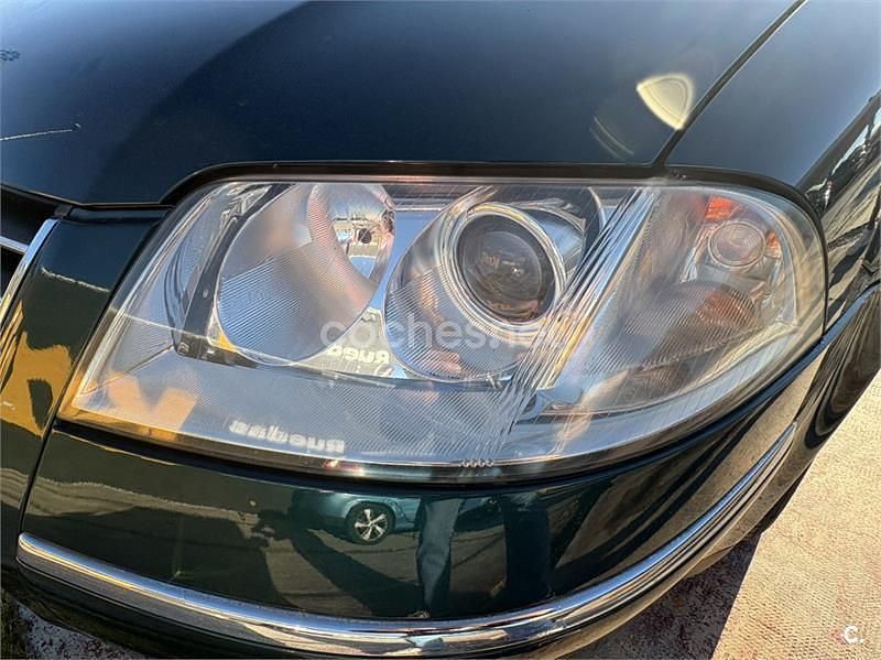 Usado VW Passat Highline 193 CV (141 kW) 2002 Verde Familiar