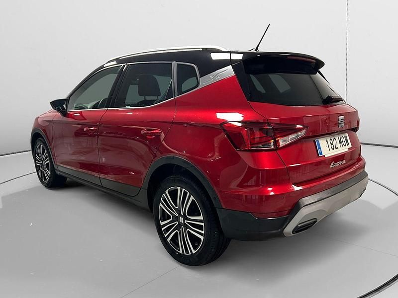 Usado Seat Arona Xperience 110 CV (80 kW) 2023 Rojo SUV