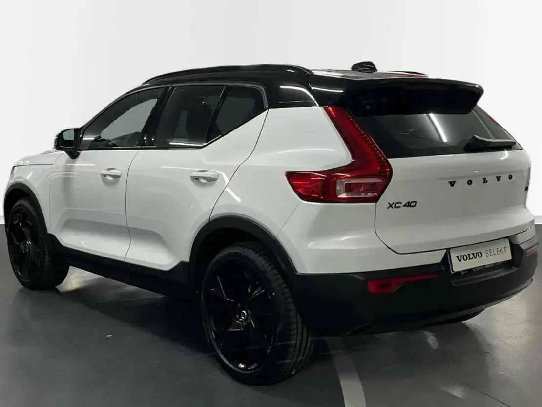 Nuevo Volvo XC40 Plus 163 CV (119 kW) 2025 Crystal white m.c707e SUV