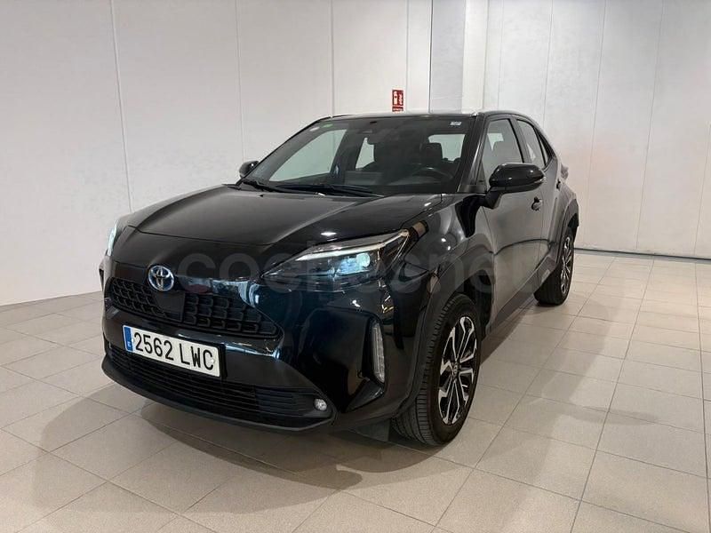 Usado Toyota Yaris Cross Active 116 CV (85 kW) 2022 Negro SUV