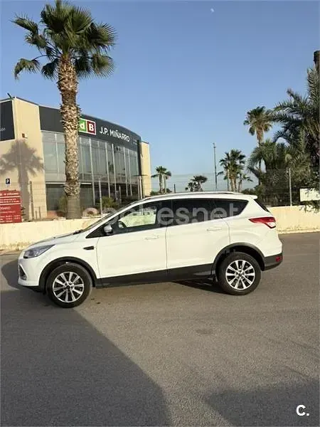 Usado Ford Kuga Business Edition 150 CV (110 kW) 2015 Blanco SUV