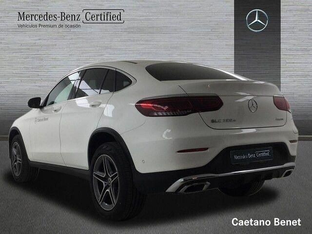 Usado Mercedes GLC300e AMG line 320 CV (235 kW) 2023 Blanco polar