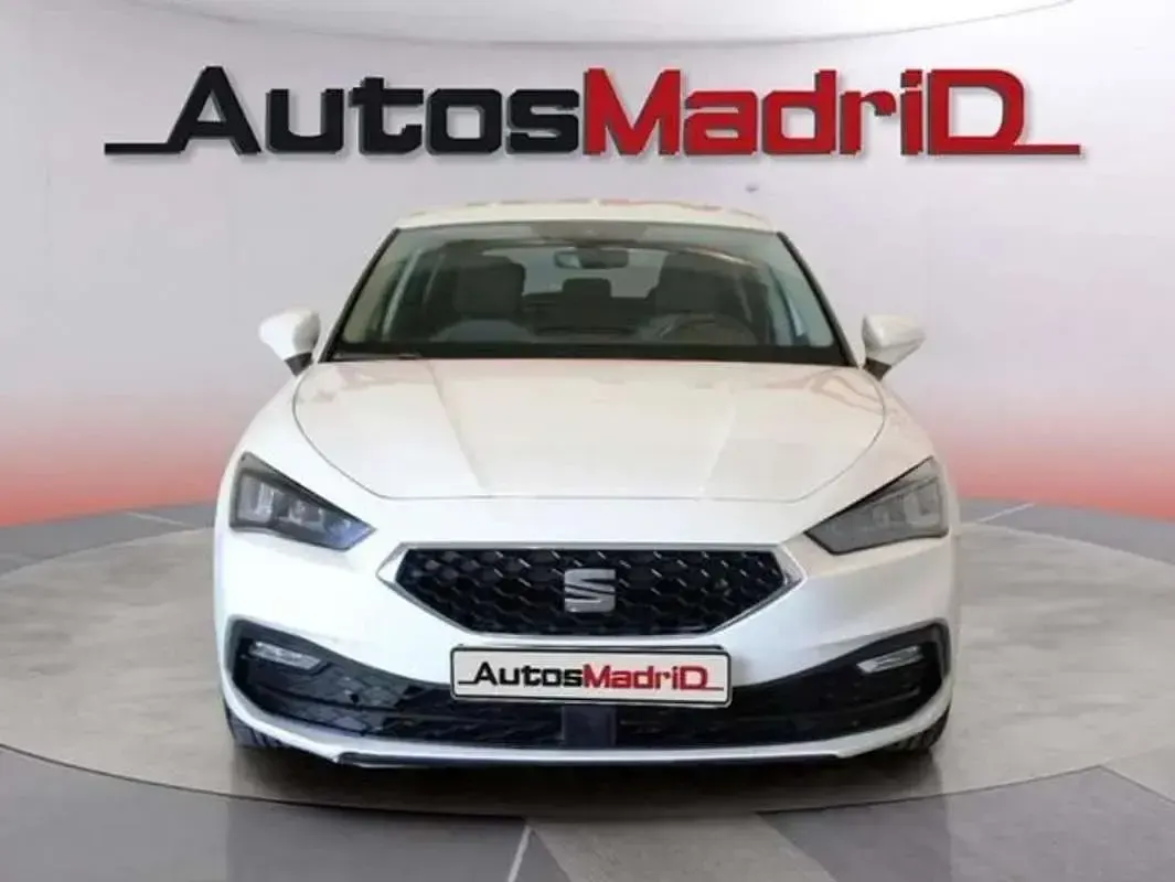 Usado Seat Leon Style 116 CV (85 kW) 2020 Blanco Berlina