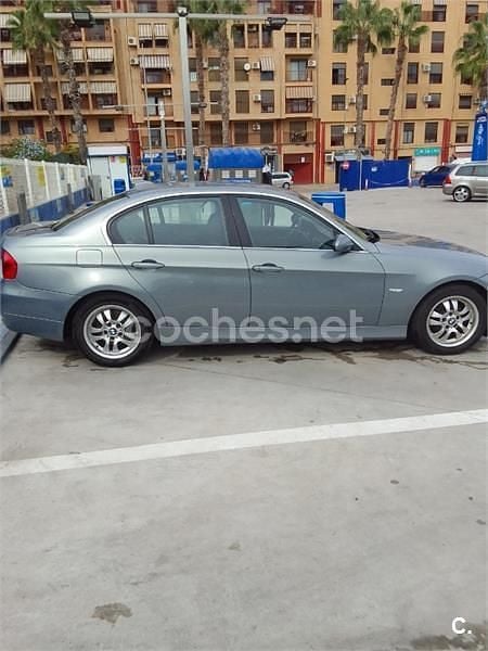 Azul Usado 2005 BMW 318 Berlina | 4500 € (Precio justo) - Imagen 1/4