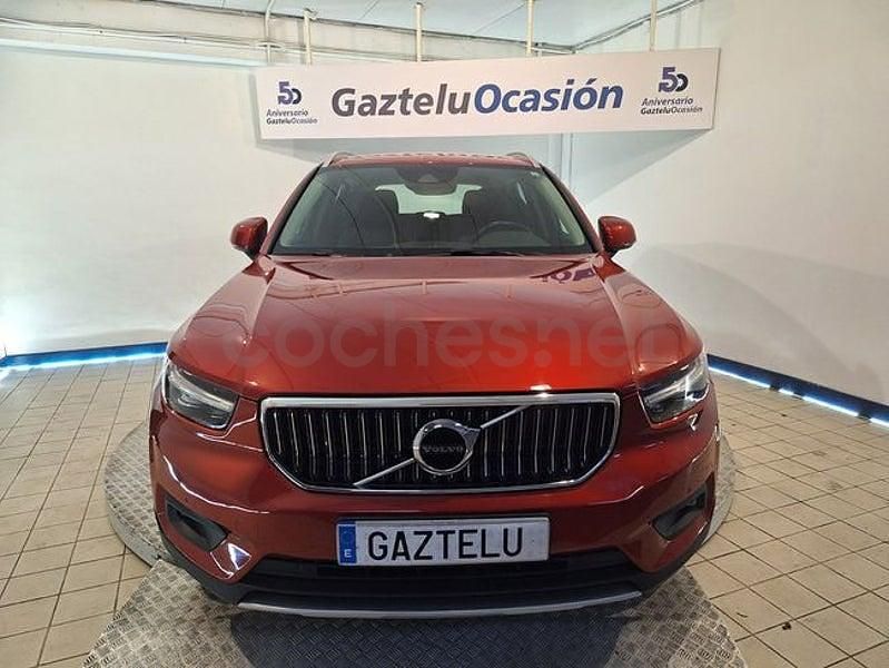 Usado Volvo XC40 Inscription 211 CV (155 kW) 2021 Rojo SUV