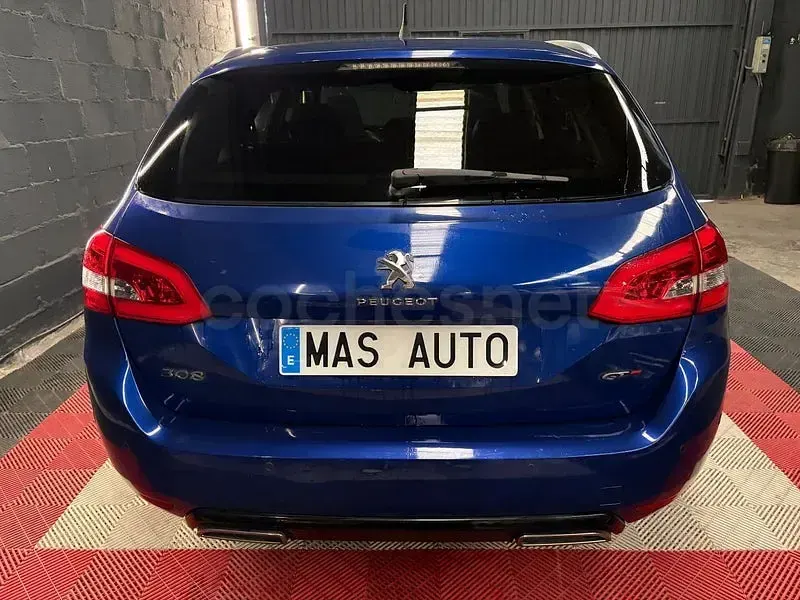 Usado Peugeot 308 SW GTi 180 CV (132 kW) 2015 Azul Familiar