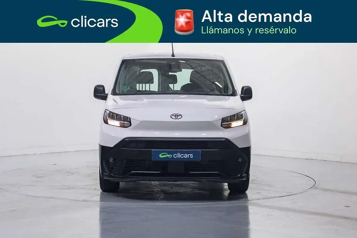 Usado Toyota Proace City Active 131 CV (96 kW) 2024 Blanco Monovolumen