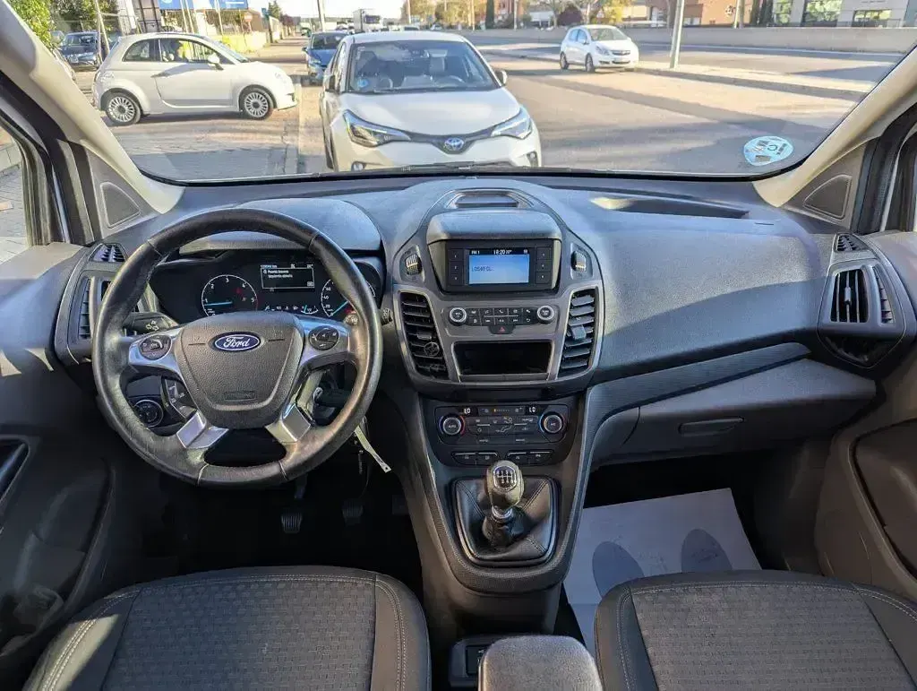 Usado Ford Transit Trend 119 CV (87 kW) 2020 Blanco Familiar