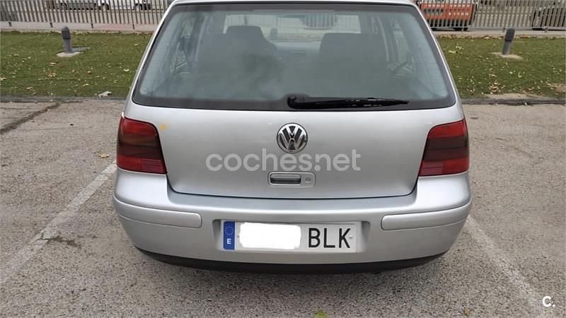 Usado VW Golf IV GTI 150 CV (110 kW) 2001 Gris / plata Berlina