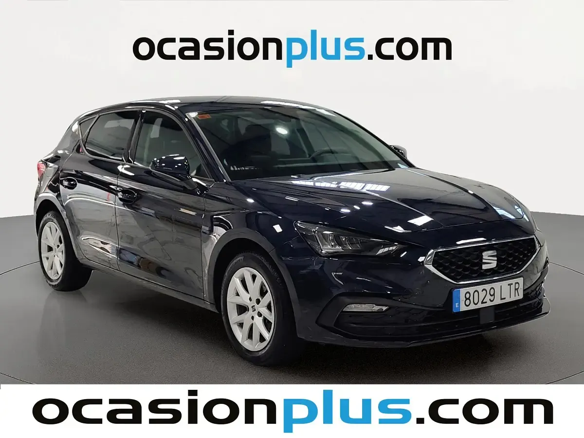 Usado Seat Leon Style 110 CV (80 kW) 2021 Azul Utilitario