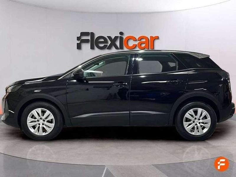 Usado Peugeot 3008 Active 131 CV (96 kW) 2022 Negro SUV
