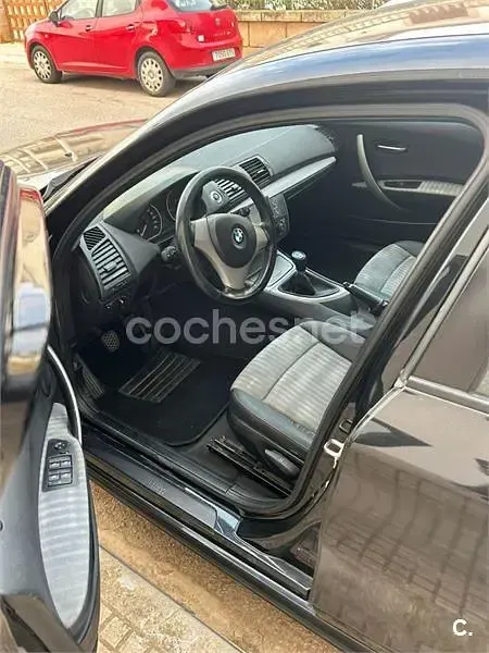 Usado BMW 116 115 CV (84 kW) 2005 Negro Utilitario