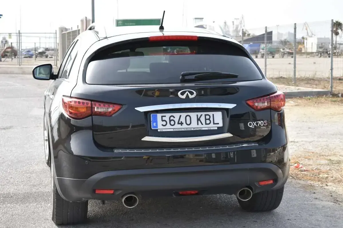 Usado Infiniti QX70 Premium 320 CV (235 kW) 2017 Negro SUV