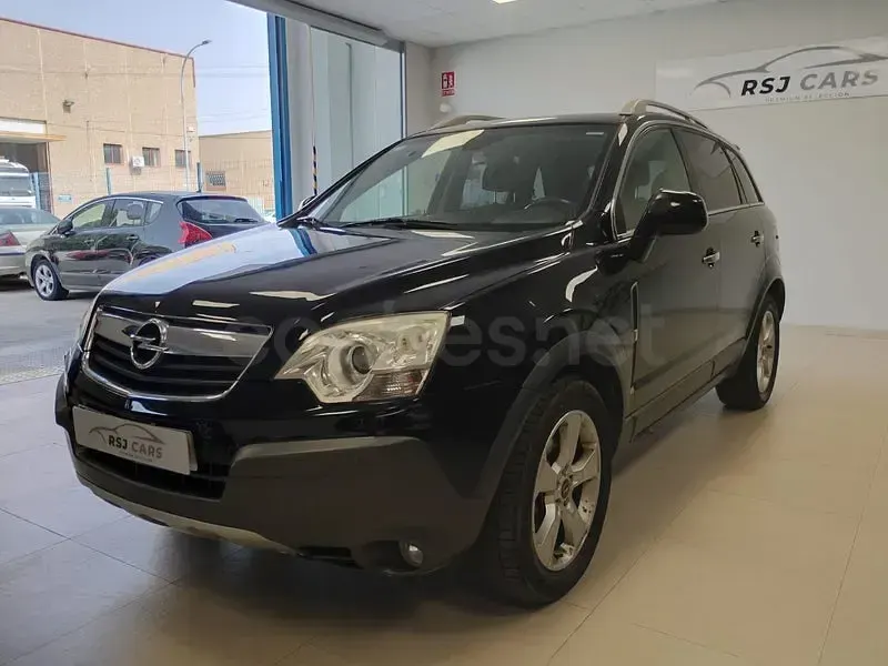 Usado Opel Antara Enjoy Plus 150 CV (110 kW) 2008 Negro SUV
