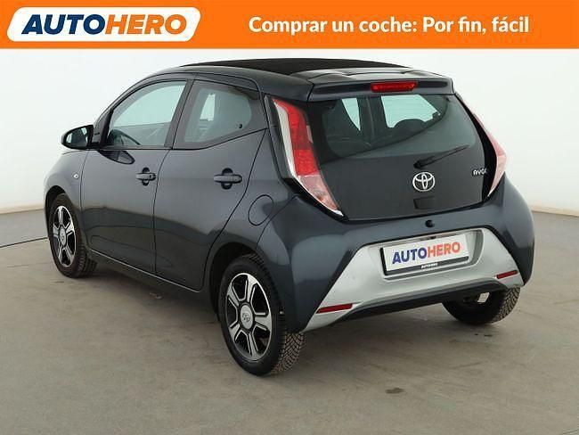 Usado Toyota Aygo X-clusiv 70 CV (51 kW) 2016 Negro Utilitario