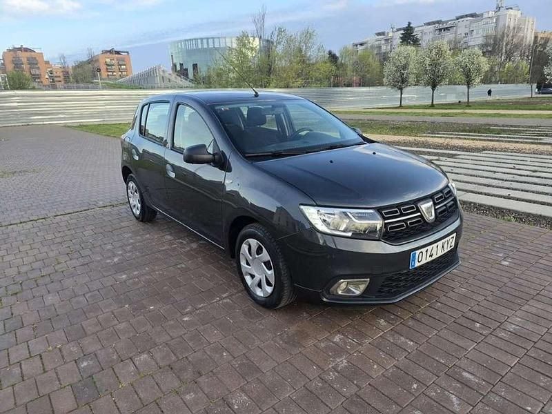 Usado Dacia Sandero Ambiance 90 HP (66 kW) 2019 Cinzento Citadino