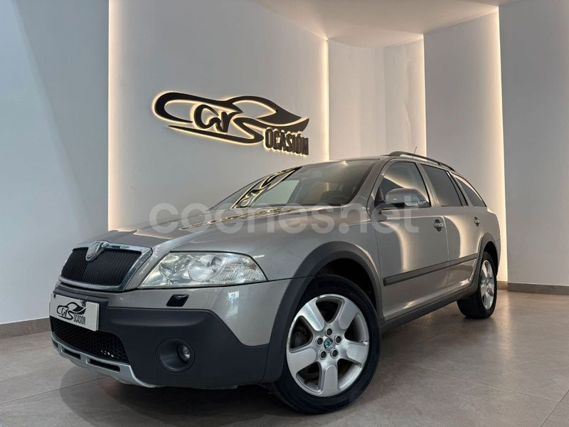 Beige Usado 2008 Skoda Octavia Elegance Familiar | 3999 € (Un poco caro) - Imagen 1/4