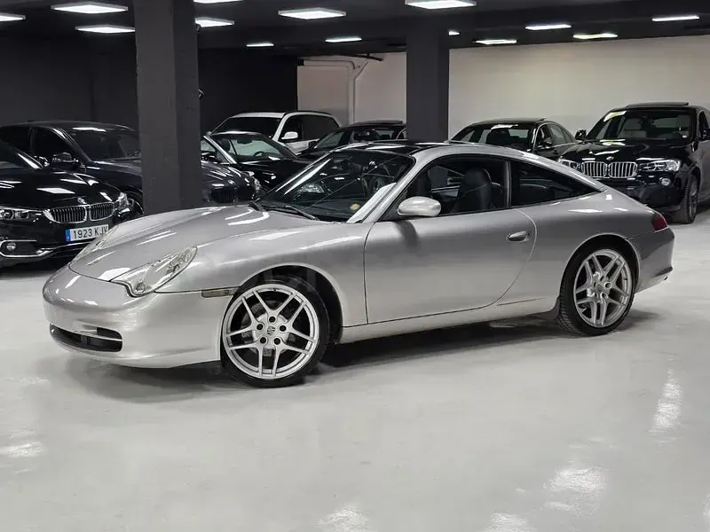 Usado Porsche 911 Carrera 320 CV (235 kW) 2004 Gris / plata Coupe