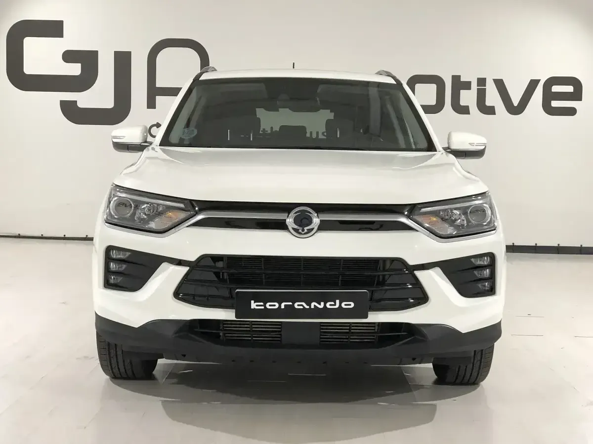 Usado SsangYong Korando Limited 149 CV (109 kW) 2022 Blanco