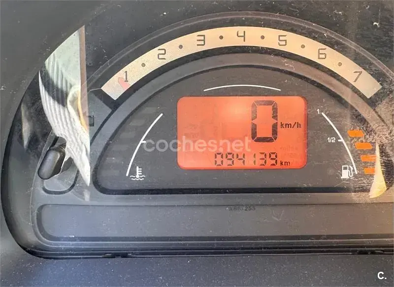 Usado Citroën C3 75 CV (55 kW) 2004 Gris / plata Berlina