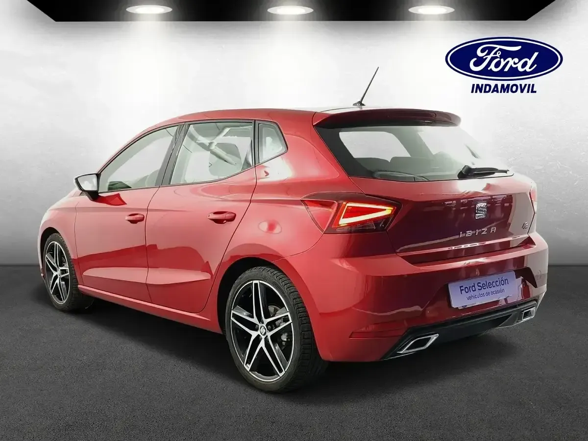 Usado Seat Ibiza FR 115 CV (84 kW) 2018 Rojo Utilitario