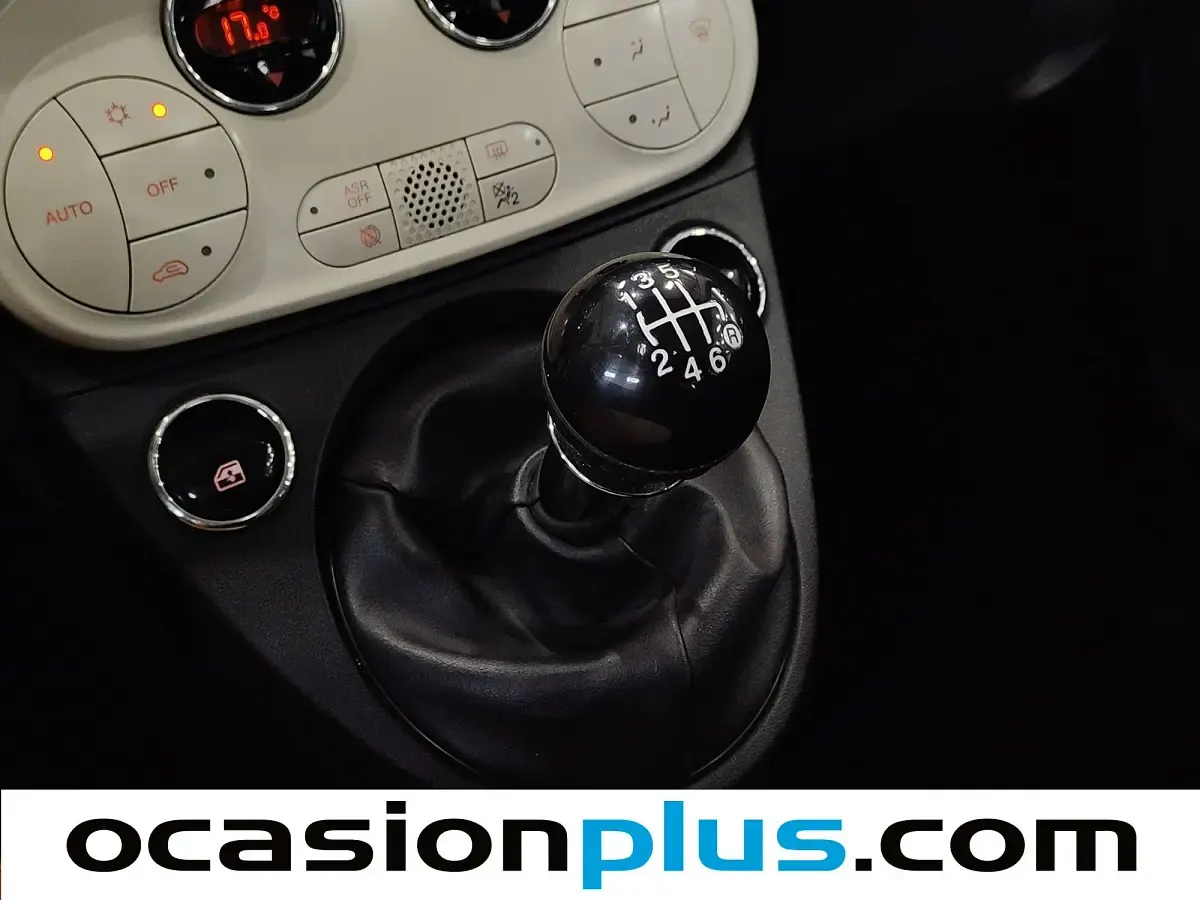 Usado Fiat 500 Dolcevita 71 CV (52 kW) 2024 Negro Utilitario