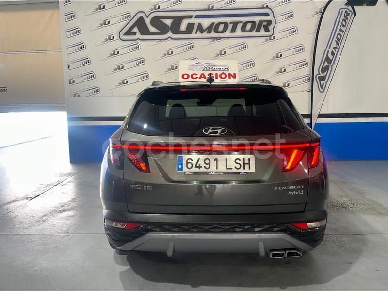 Usado Hyundai Tucson 136 CV (100 kW) 2021 Gris / plata SUV