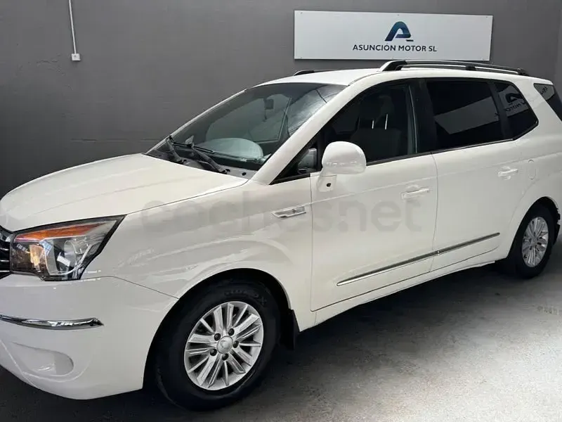 Usado SsangYong Rodius 178 CV (130 kW) 2018 Blanco Monovolumen