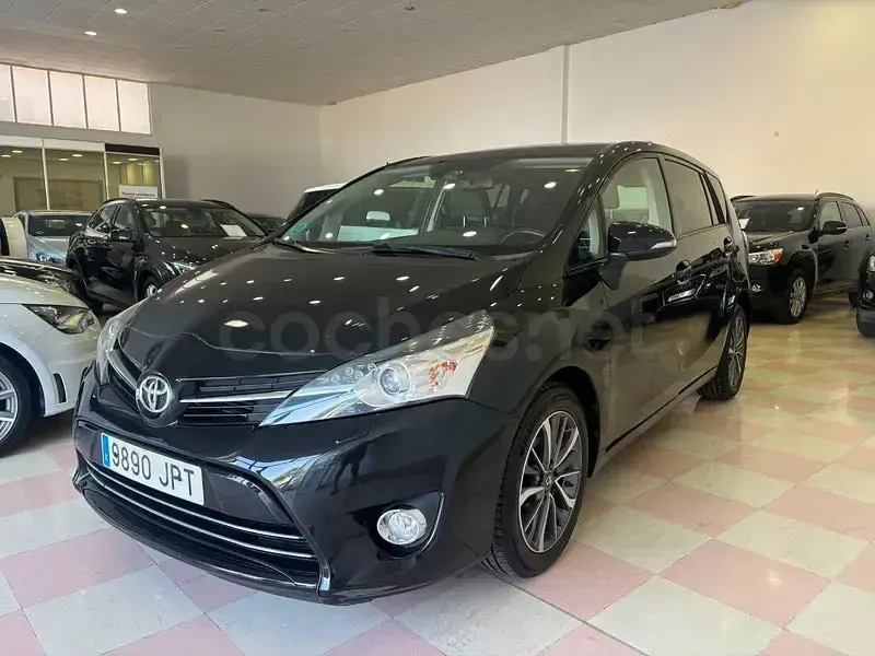 Usado Toyota Verso Advance 112 CV (82 kW) 2016 Negro Monovolumen