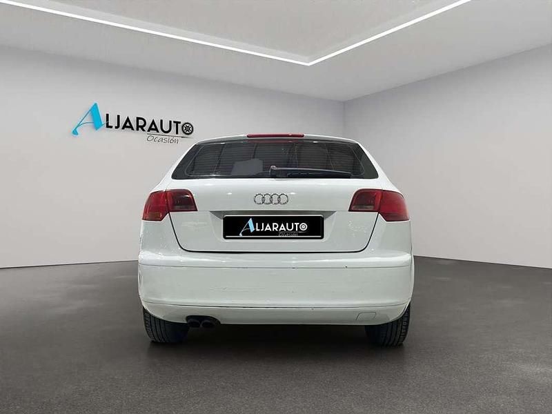 Usado Audi A3 Sportback Ambiente 105 CV (77 kW) 2008 Blanco Utilitario
