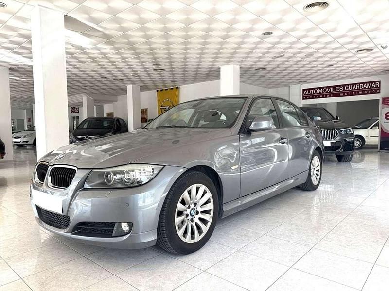 Gris Usado 2009 BMW 320 Berlina | 9990 € (Precio justo) - Imagen 1/4