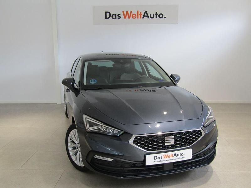 Gris Usado 2021 Seat Leon XCELLENCE Utilitario | 19.500 € (Precio justo) - Imagen 1/4