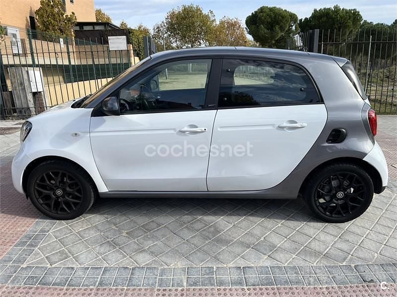 Usado Smart ForFour Passion 90 CV (66 kW) 2017 Blanco Utilitario