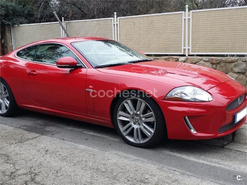 Rojo Usado 2009 Jaguar XKR Coupe | 46.000 € - Imagen 1/4