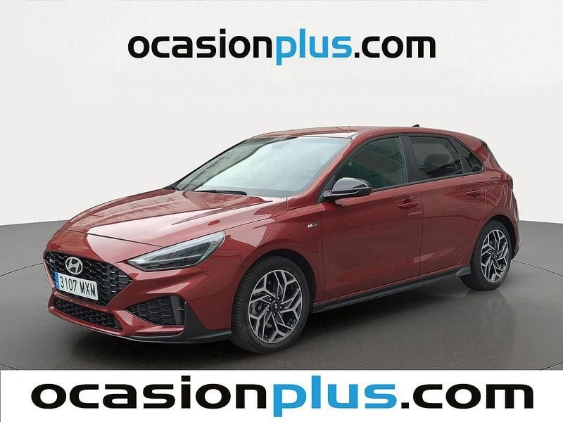 Usado Hyundai i30 N Line 100 CV (73 kW) 2024 Rojo Utilitario