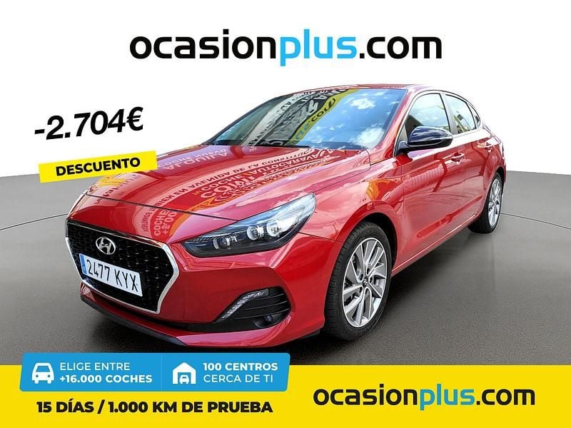 Rojo Usado 2019 Hyundai i30 Berlina | 17.650 € (Precio justo) - Imagen 1/4