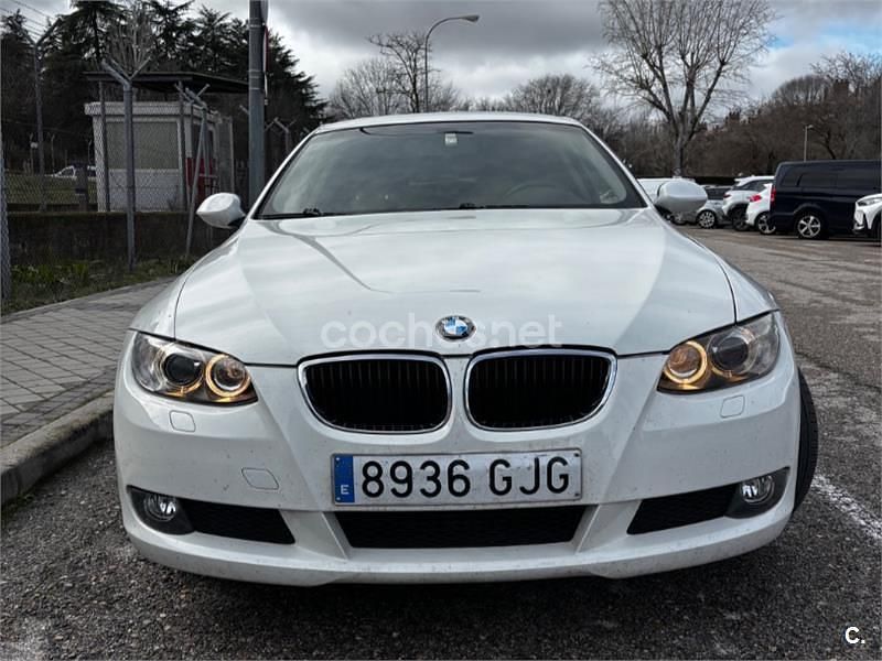 Usado BMW 320 177 CV (130 kW) 2008 Blanco Coupe