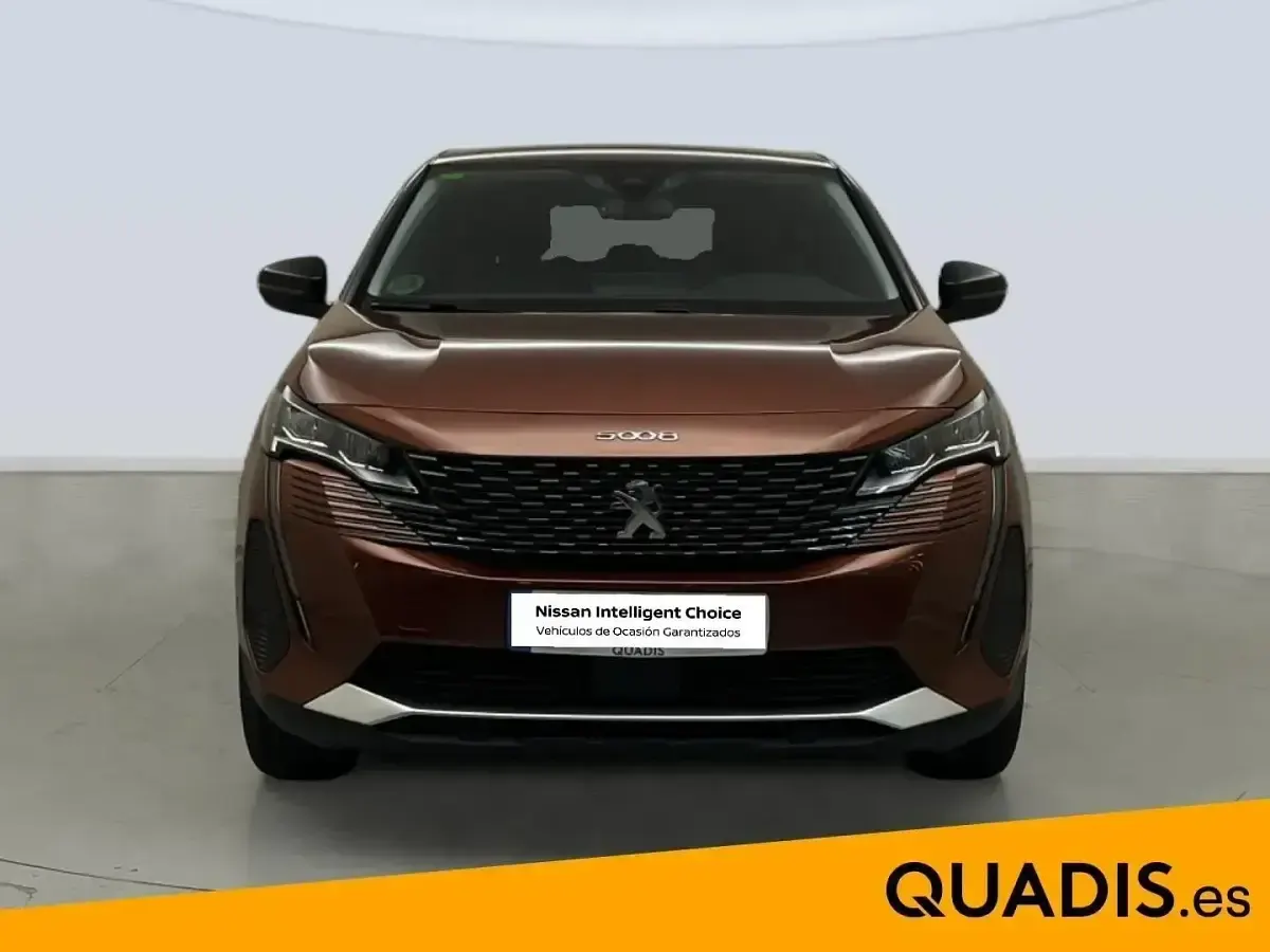 Usado Peugeot 5008 Allure 130 CV (95 kW) 2022 Naranja SUV