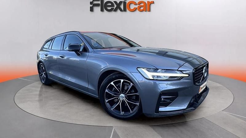 Usado Volvo V60 Momentum 197 CV (144 kW) 2021 Gris Familiar